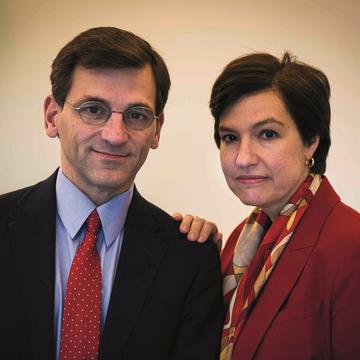 Peter Baker and Susan Glasser, posing together